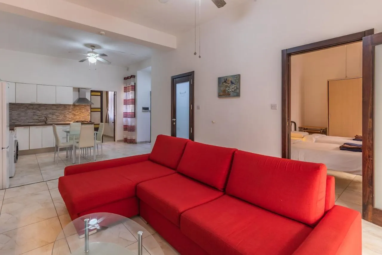 Bormla - Comfortable Two Bedroom Apartment Cospicua